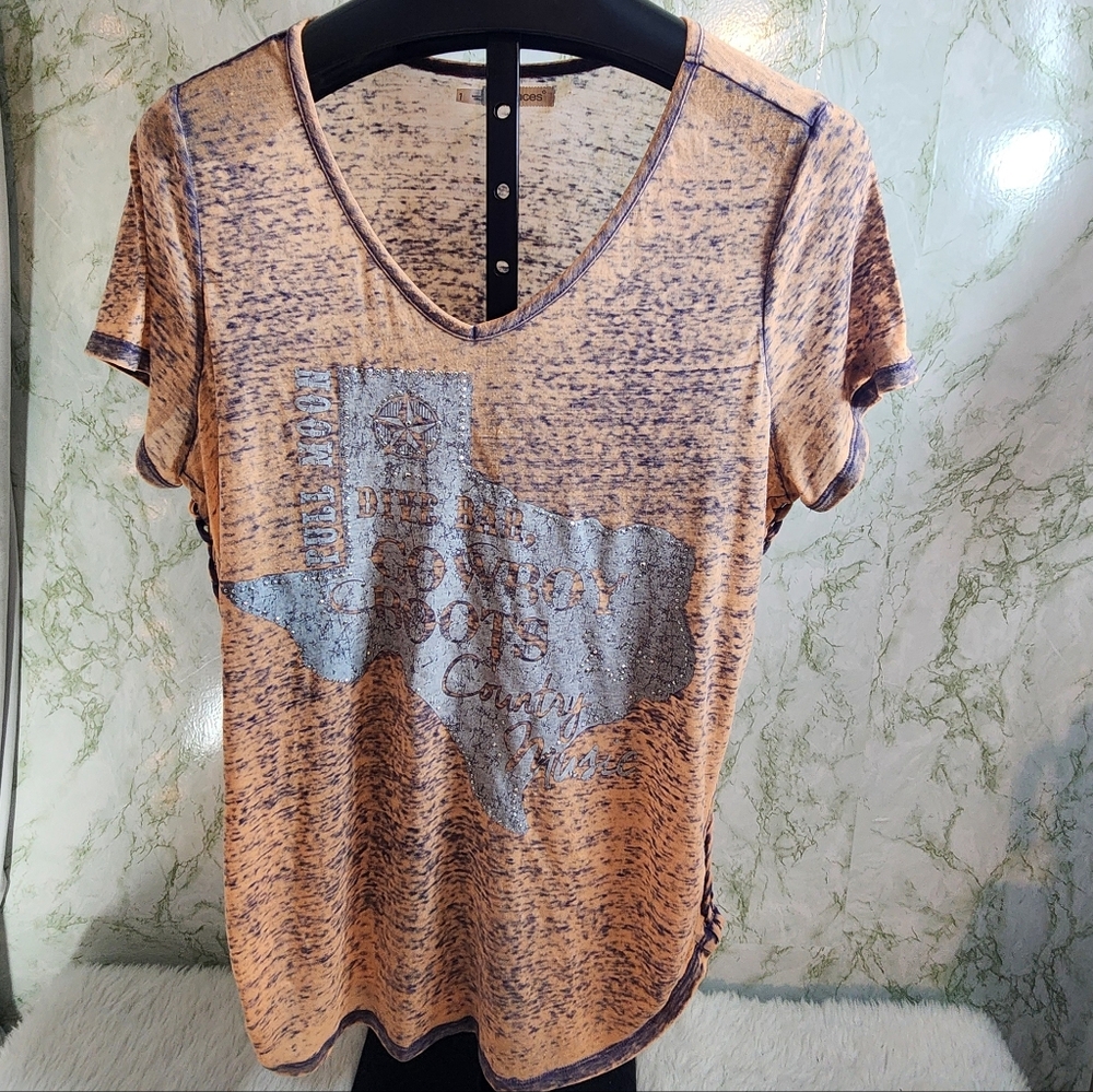 Maurices Texas Screen Print/Sequin Short Sleeve Tee
